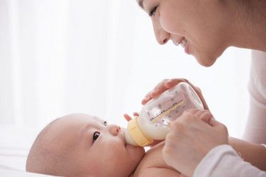 sữa tốt cho trẻ sơ sinh